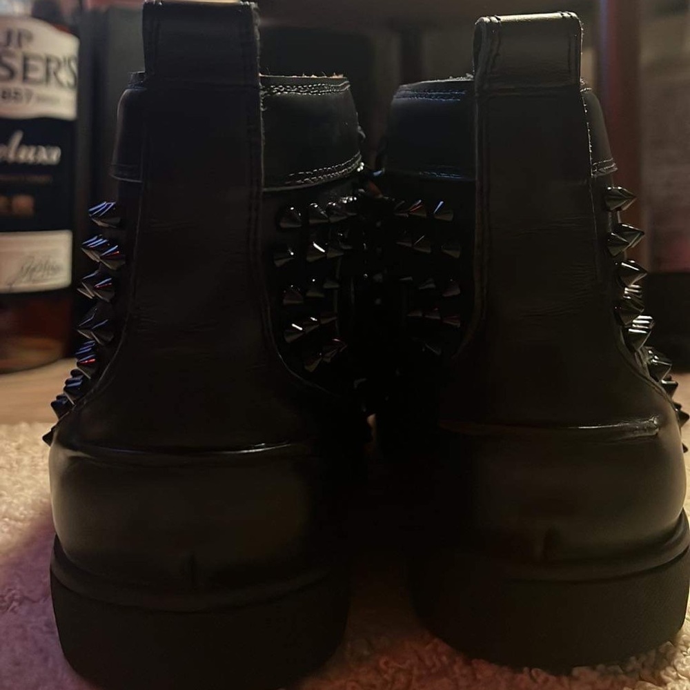 Mens Christian Louboutin - Picture 2 of 4